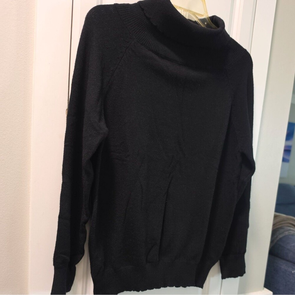 Quatrefox Women’s Black Solid Knit Turtleneck Long Sleeve Pullover Sweater S/M